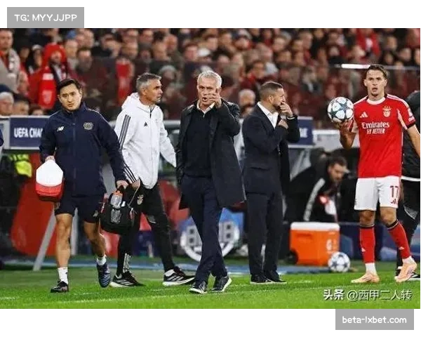 葡超VAR判罚标准引热议,穆里尼奥多次表达不满 葡超VAR判罚标准引热议,穆里尼奥多次表达不满